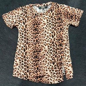 Girl’s L&B Large Leopard Top